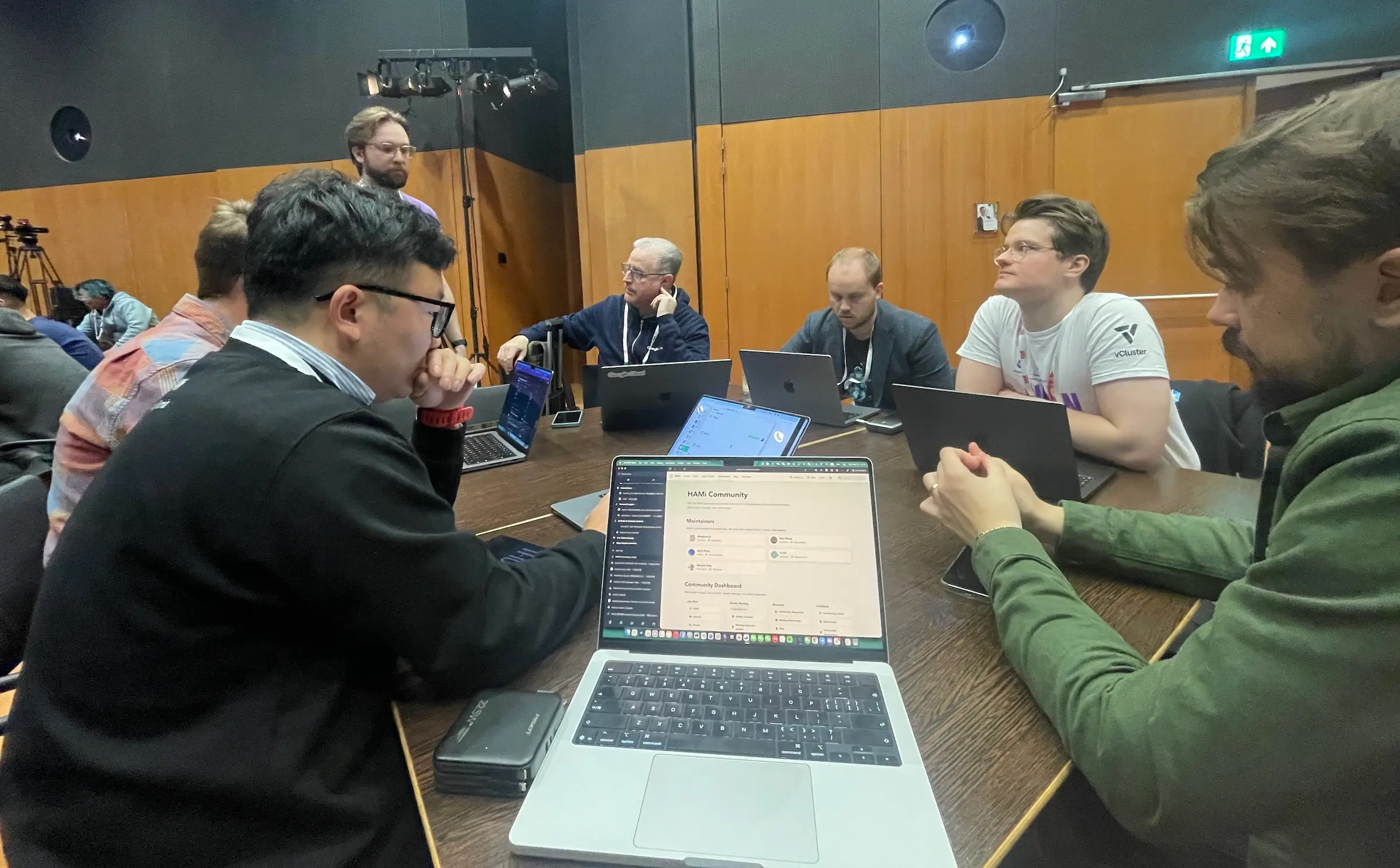 图 5: TAG Workshop 上,HAMi 被当作 Incubating demo 来讨论