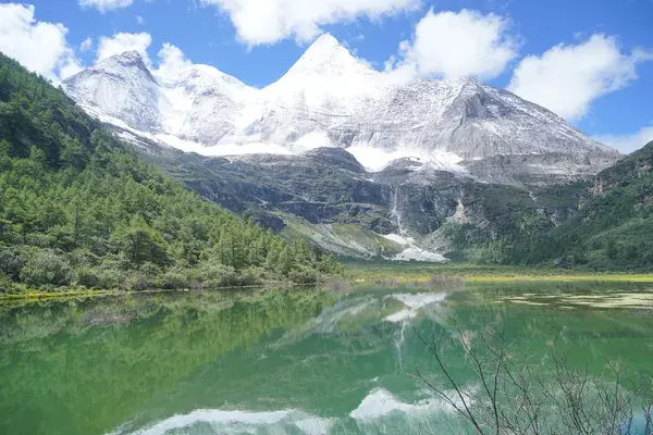 Daocheng Yading